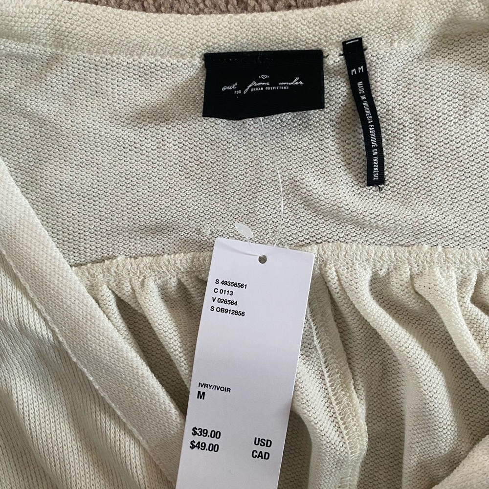 Urban outfitters ivory tie shirt NWT - Picture 3 of 3